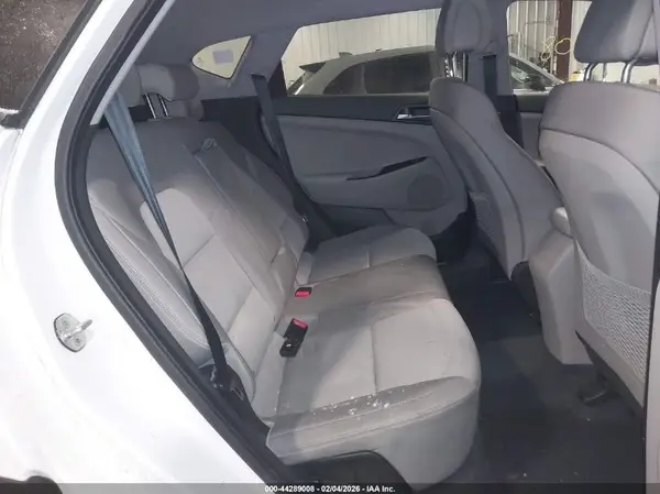 KM8J3CA29GU104918 2016 HYUNDAI TUCSON - Image 8
