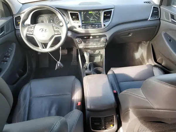 KM8J3CA29GU111464 2016 HYUNDAI TUCSON - Image 8
