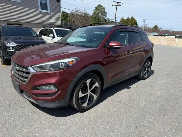 KM8J3CA29GU121511 2016 HYUNDAI TUCSON - Image 2