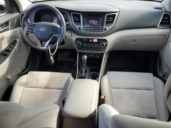 KM8J3CA29GU136882 2016 HYUNDAI TUCSON - Image 8