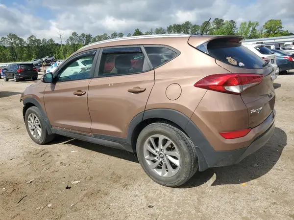 KM8J3CA29GU140852 2016 HYUNDAI TUCSON - Image 2