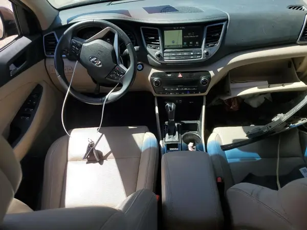 KM8J3CA29GU157957 2016 HYUNDAI TUCSON - Image 8