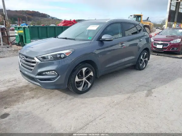 KM8J3CA29GU159031 2016 HYUNDAI TUCSON - Image 2