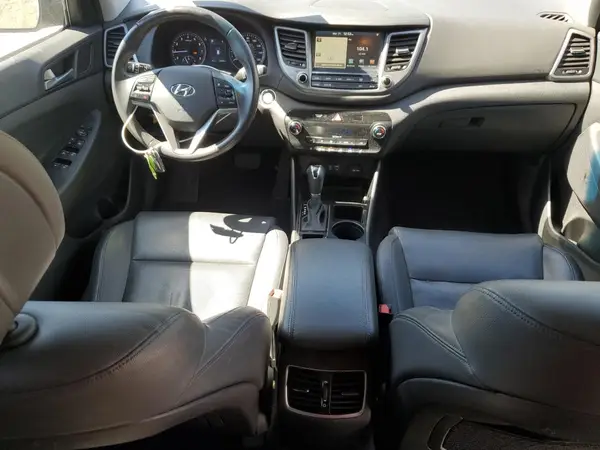 KM8J3CA29GU175925 2016 HYUNDAI TUCSON - Image 8