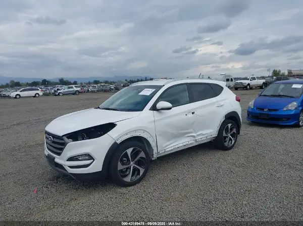 KM8J3CA29GU181112 2016 HYUNDAI TUCSON - Image 2