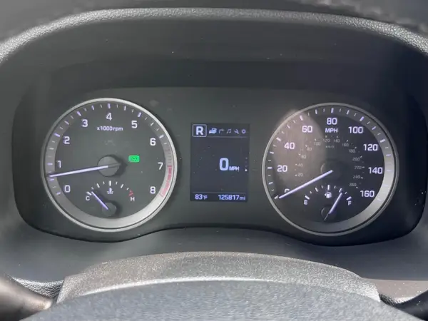 KM8J3CA29GU181126 2016 HYUNDAI TUCSON - Image 8