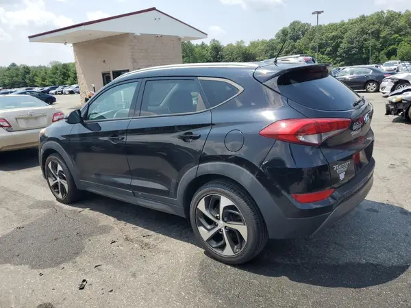 KM8J3CA29GU195074 2016 HYUNDAI TUCSON - Image 2