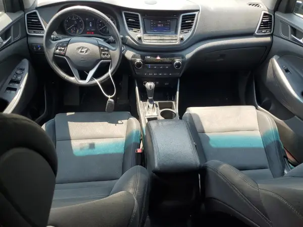KM8J3CA29GU195074 2016 HYUNDAI TUCSON - Image 8