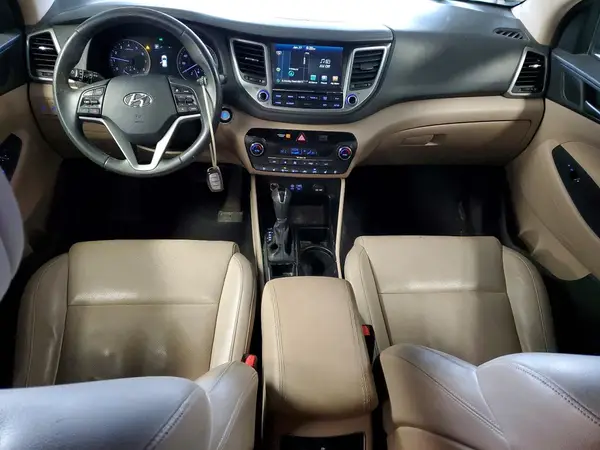 KM8J3CA29GU212620 2016 HYUNDAI TUCSON - Image 8