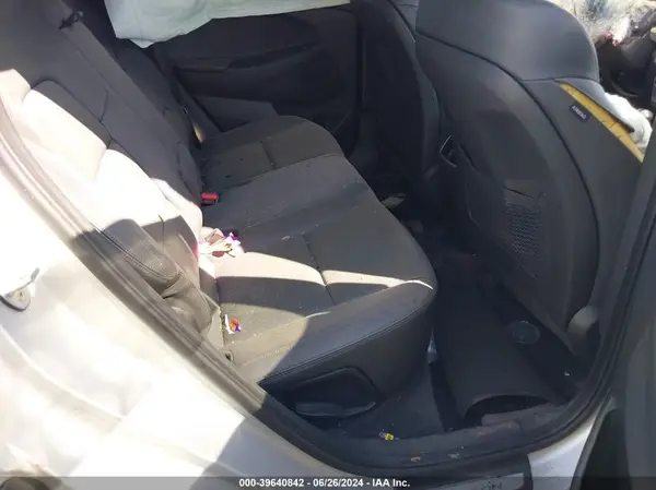 KM8J3CA29GU212648 2016 HYUNDAI TUCSON - Image 8