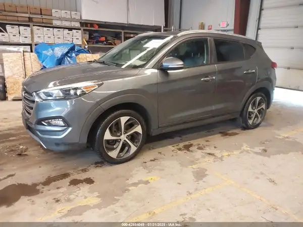 KM8J3CA29GU221821 2016 HYUNDAI TUCSON - Image 2