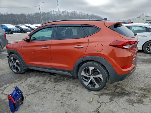 KM8J3CA29GU226484 2016 HYUNDAI TUCSON - Image 2