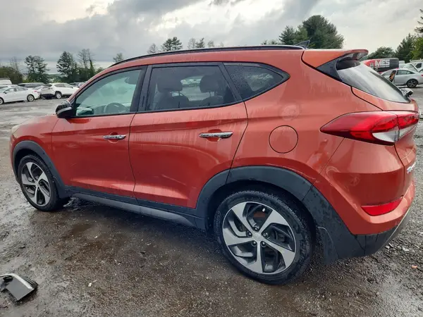 KM8J3CA29GU239025 2016 HYUNDAI TUCSON - Image 2