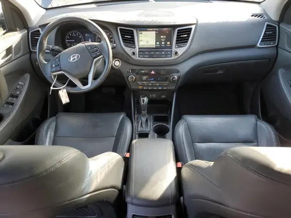 KM8J3CA29GU243124 2016 HYUNDAI TUCSON - Image 8