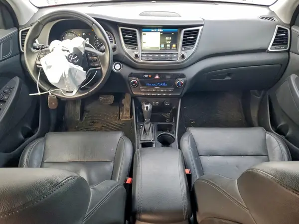 KM8J3CA29GU243835 2016 HYUNDAI TUCSON - Image 8