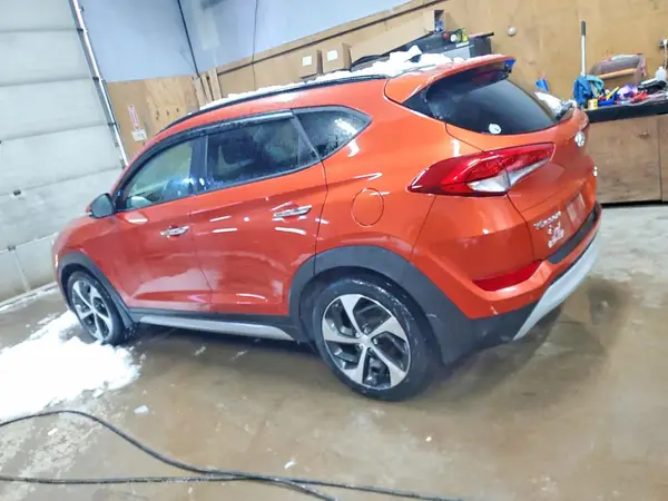 KM8J3CA29HU275279 2017 HYUNDAI TUCSON - Image 2