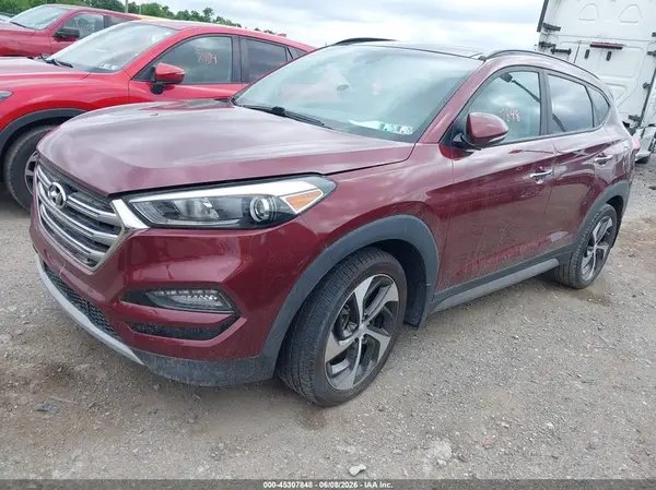 KM8J3CA29HU287500 2017 HYUNDAI TUCSON - Image 2