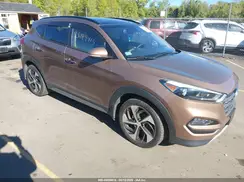 KM8J3CA29HU305042 2017 HYUNDAI TUCSON