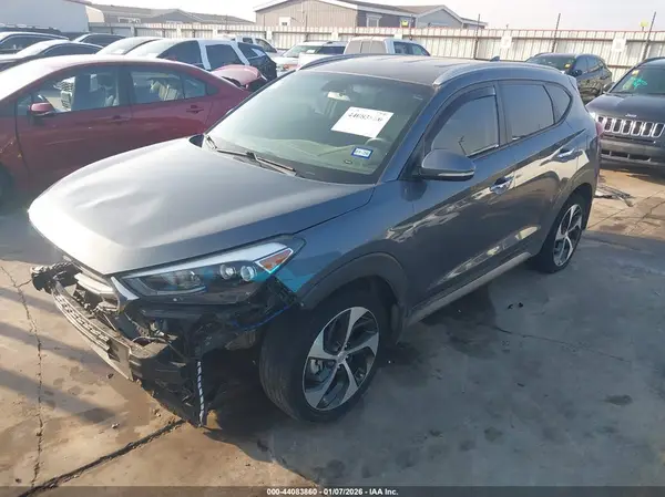KM8J3CA29HU314503 2017 HYUNDAI TUCSON - Image 2
