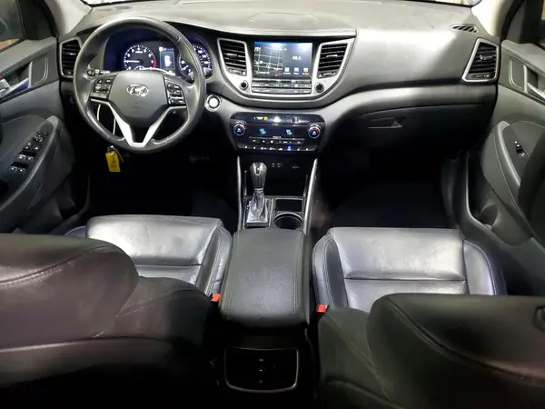 KM8J3CA29HU339143 2017 HYUNDAI TUCSON - Image 8