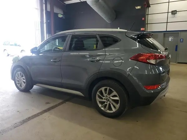 KM8J3CA29HU341197 2017 HYUNDAI TUCSON - Image 2
