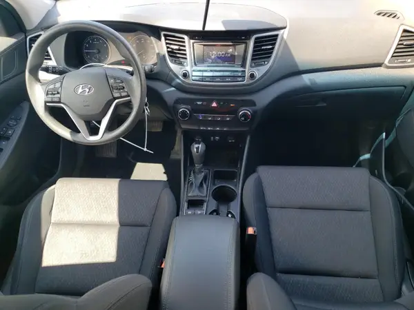 KM8J3CA29HU341619 2017 HYUNDAI TUCSON - Image 8