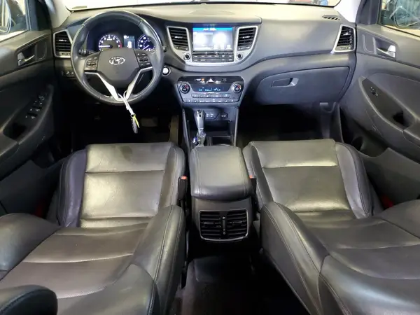 KM8J3CA29HU388648 2017 HYUNDAI TUCSON - Image 8