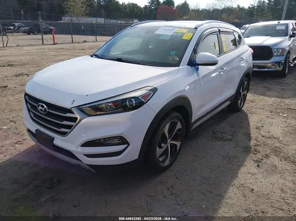 KM8J3CA29HU388830 2017 HYUNDAI TUCSON - Image 2