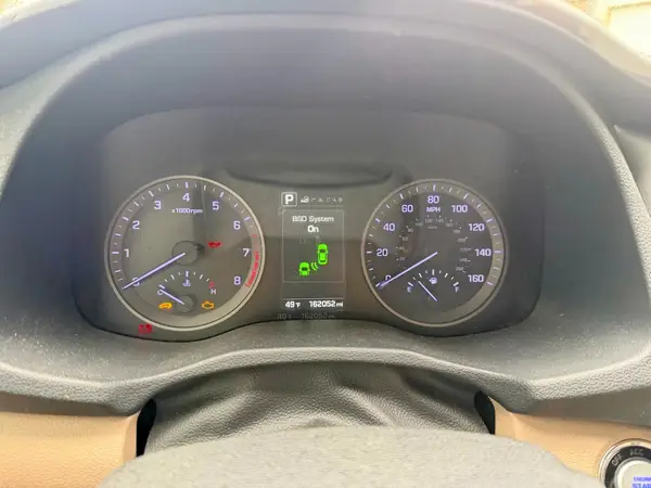 KM8J3CA29HU389766 2017 HYUNDAI TUCSON - Image 8