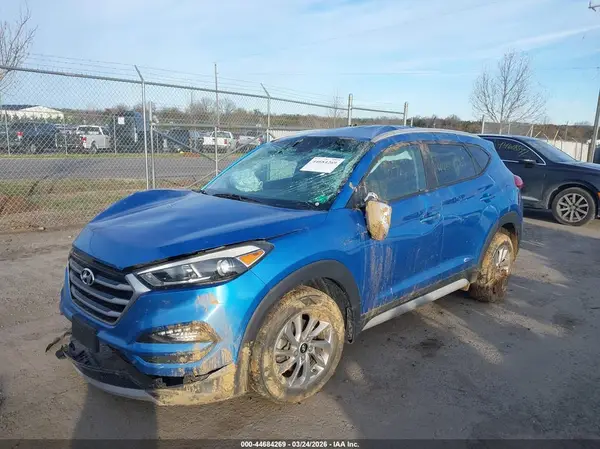 KM8J3CA29HU399214 2017 HYUNDAI TUCSON - Image 2