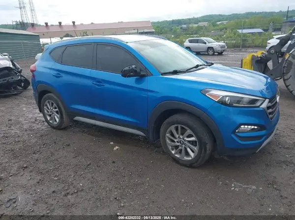 KM8J3CA29HU399830 2017 HYUNDAI TUCSON - Image 1