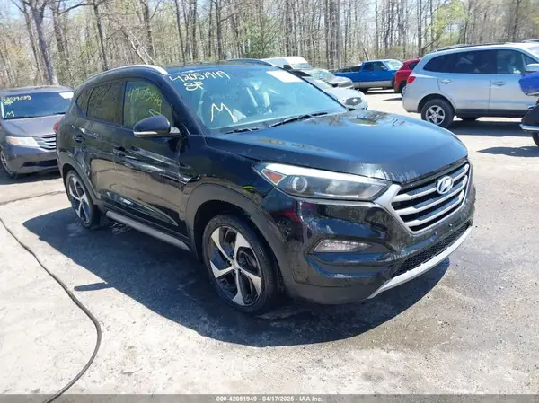 KM8J3CA29HU400376 2017 HYUNDAI TUCSON - Image 1