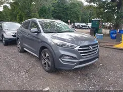 KM8J3CA29HU462568 2017 HYUNDAI TUCSON