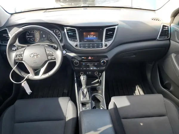 KM8J3CA29HU463171 2017 HYUNDAI TUCSON - Image 8
