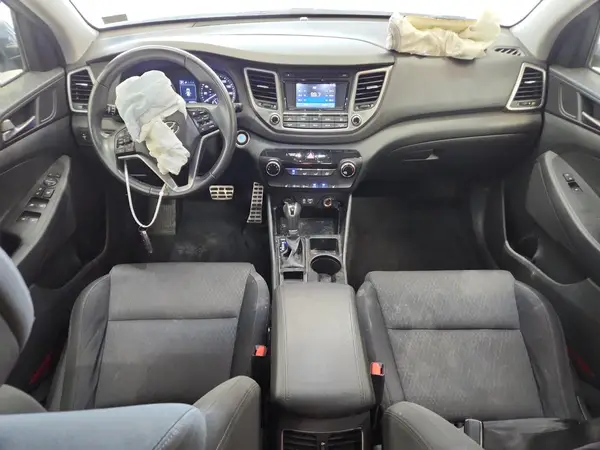 KM8J3CA29HU477913 2017 HYUNDAI TUCSON - Image 8