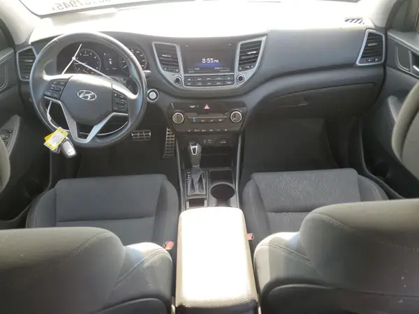 KM8J3CA29HU480147 2017 HYUNDAI TUCSON - Image 8