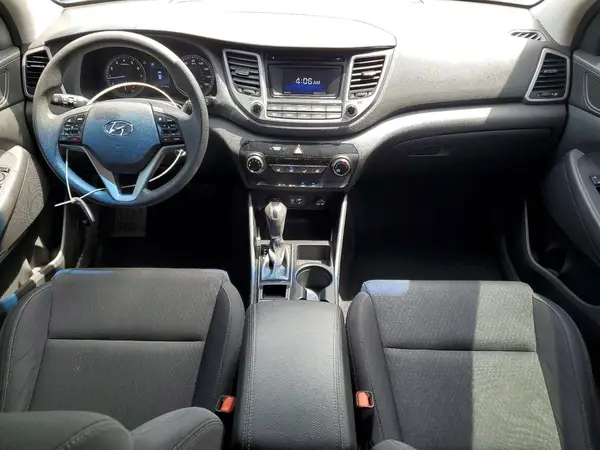 KM8J3CA29HU487406 2017 HYUNDAI TUCSON - Image 8