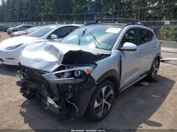 KM8J3CA29HU508349 2017 HYUNDAI TUCSON - Image 2