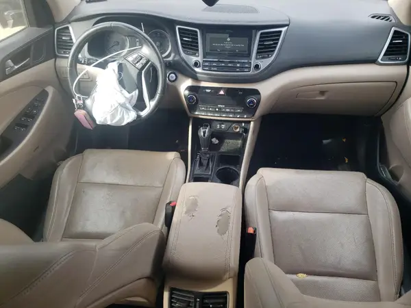 KM8J3CA29HU534188 2017 HYUNDAI TUCSON - Image 8