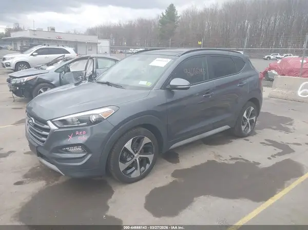 KM8J3CA29HU555557 2017 HYUNDAI TUCSON - Image 2