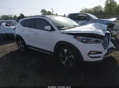 KM8J3CA29HU572794 2017 HYUNDAI TUCSON
