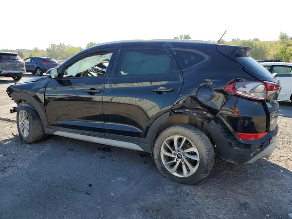 KM8J3CA29HU576490 2017 HYUNDAI TUCSON - Image 2