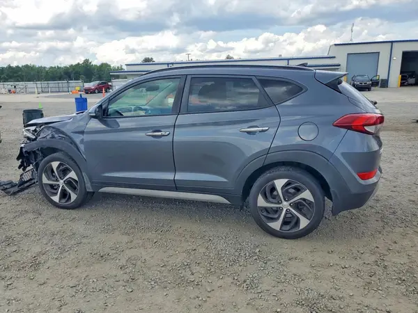 KM8J3CA29HU578028 2017 HYUNDAI TUCSON - Image 2