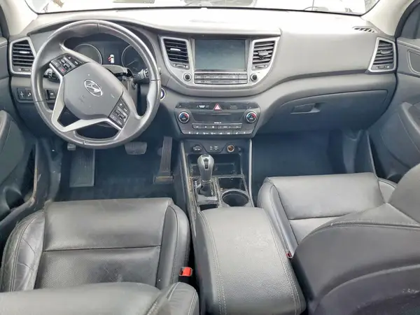 KM8J3CA29HU578028 2017 HYUNDAI TUCSON - Image 8