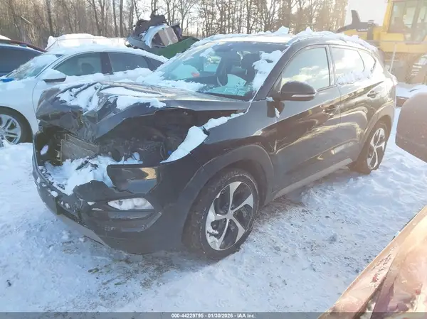 KM8J3CA29HU596240 2017 HYUNDAI TUCSON - Image 2