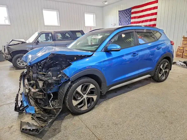KM8J3CA29JU643367 2018 HYUNDAI TUCSON - Image 1