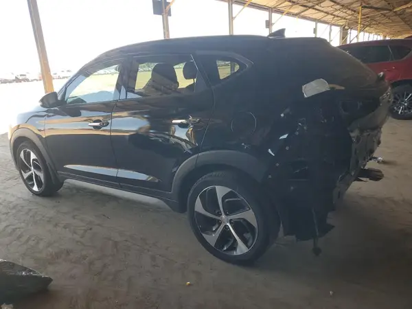 KM8J3CA29JU685053 2018 HYUNDAI TUCSON - Image 2