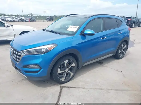 KM8J3CA29JU734445 2018 HYUNDAI TUCSON - Image 2