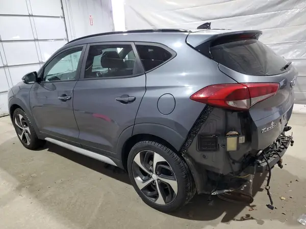 KM8J3CA29JU750516 2018 HYUNDAI TUCSON - Image 2