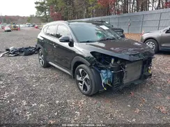 KM8J3CA29JU758261 2018 HYUNDAI TUCSON